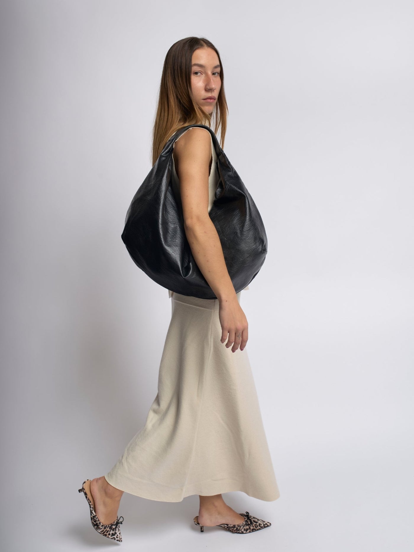 Wilma – Sac à bandoulière élégant avec double fermeture éclair pour un rangement sécurisé