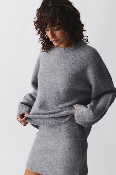Amélie – Pull Oversize Doux pour une Élégance Intemporelle
