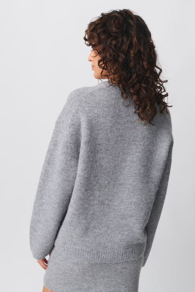 Amélie – Pull Oversize Doux pour une Élégance Intemporelle