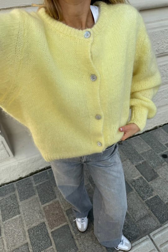 Elodie - Cardigan boutonné élégant pour un confort décontracté et un charme classique