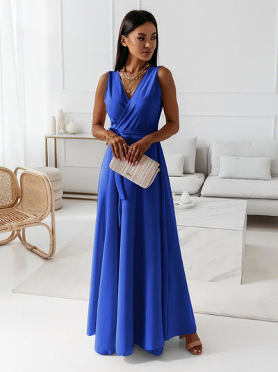 Agatha – Robe Longue Unie à Col V Élégante et Intemporelle
