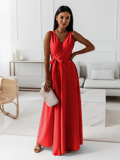 Agatha – Robe Longue Unie à Col V Élégante et Intemporelle