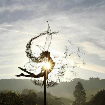 WhimsyWeld – Sculpture artistique d'une fée en mouvement avec des accents de pissenlit flottant