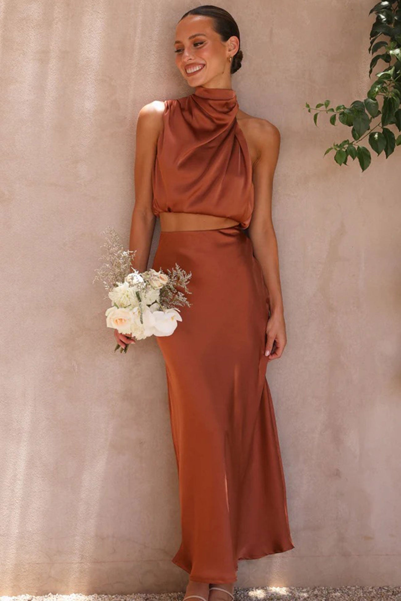 Victoria – Ensemble Satiné Élégant avec Crop Top et Jupe Taille Haute