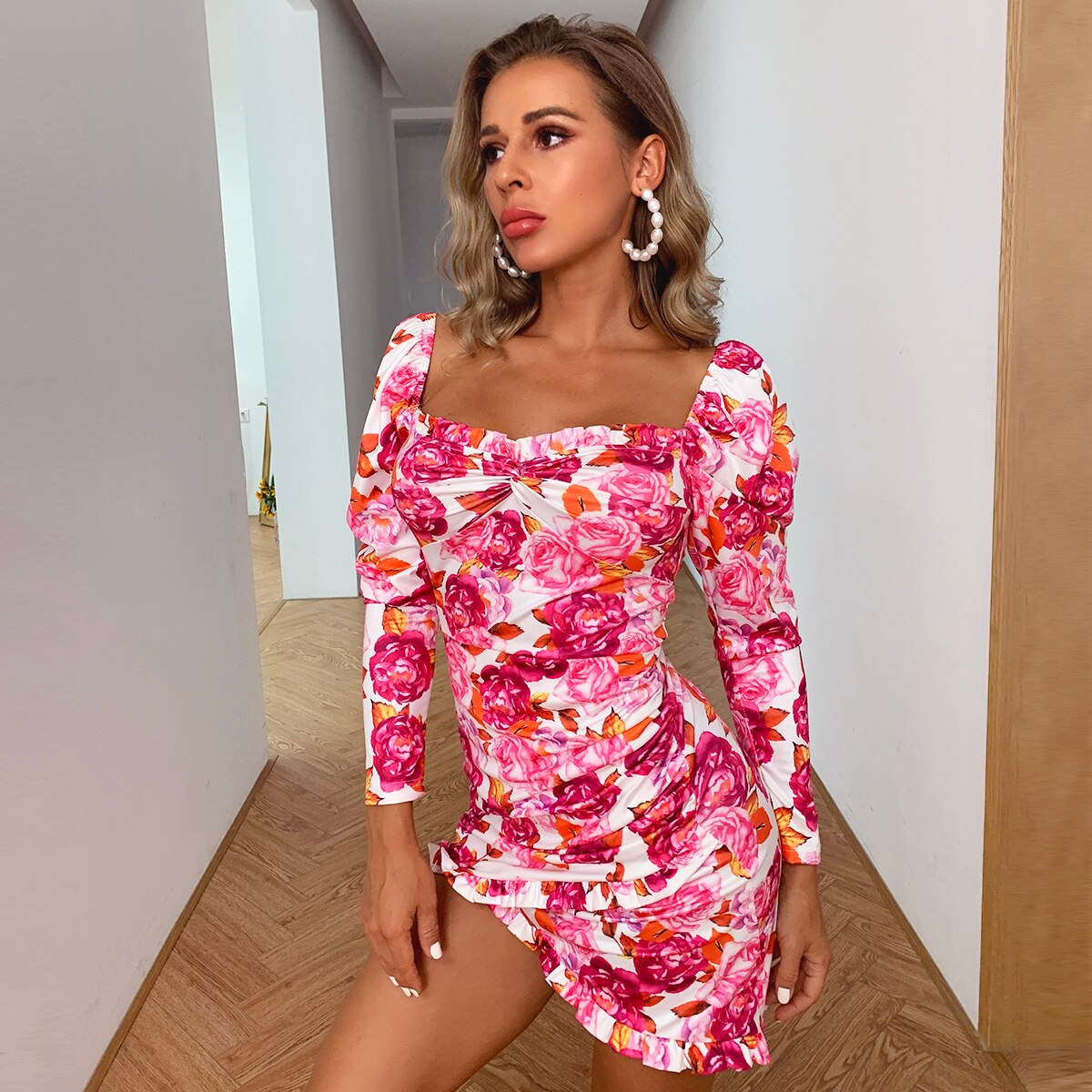 Yara - Robe Mini - Imprimé floral et coupe élégante - Rose - Femmes