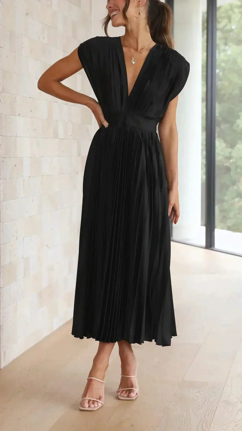 Alexandra - Robe plissée élégante et sexy
