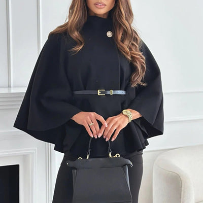 Vivienne – Cape drapée tendance avec taille ceinturée et manches larges