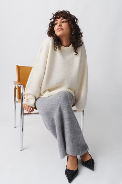 Amélie – Pull Oversize Doux pour une Élégance Intemporelle