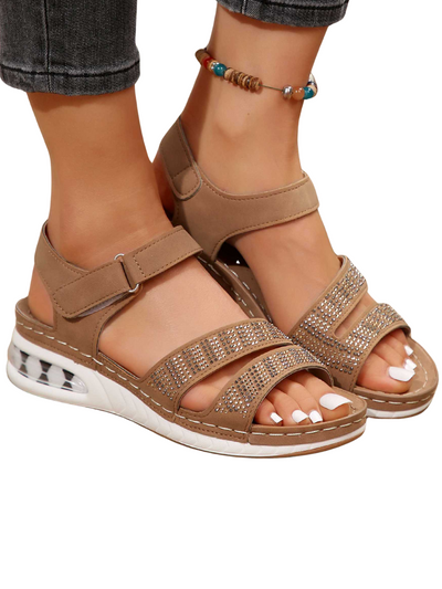Adalynn Sandales Compensées Femme – Sandales d'Été Confortables avec Strass et Coupe Romaine Aérée
